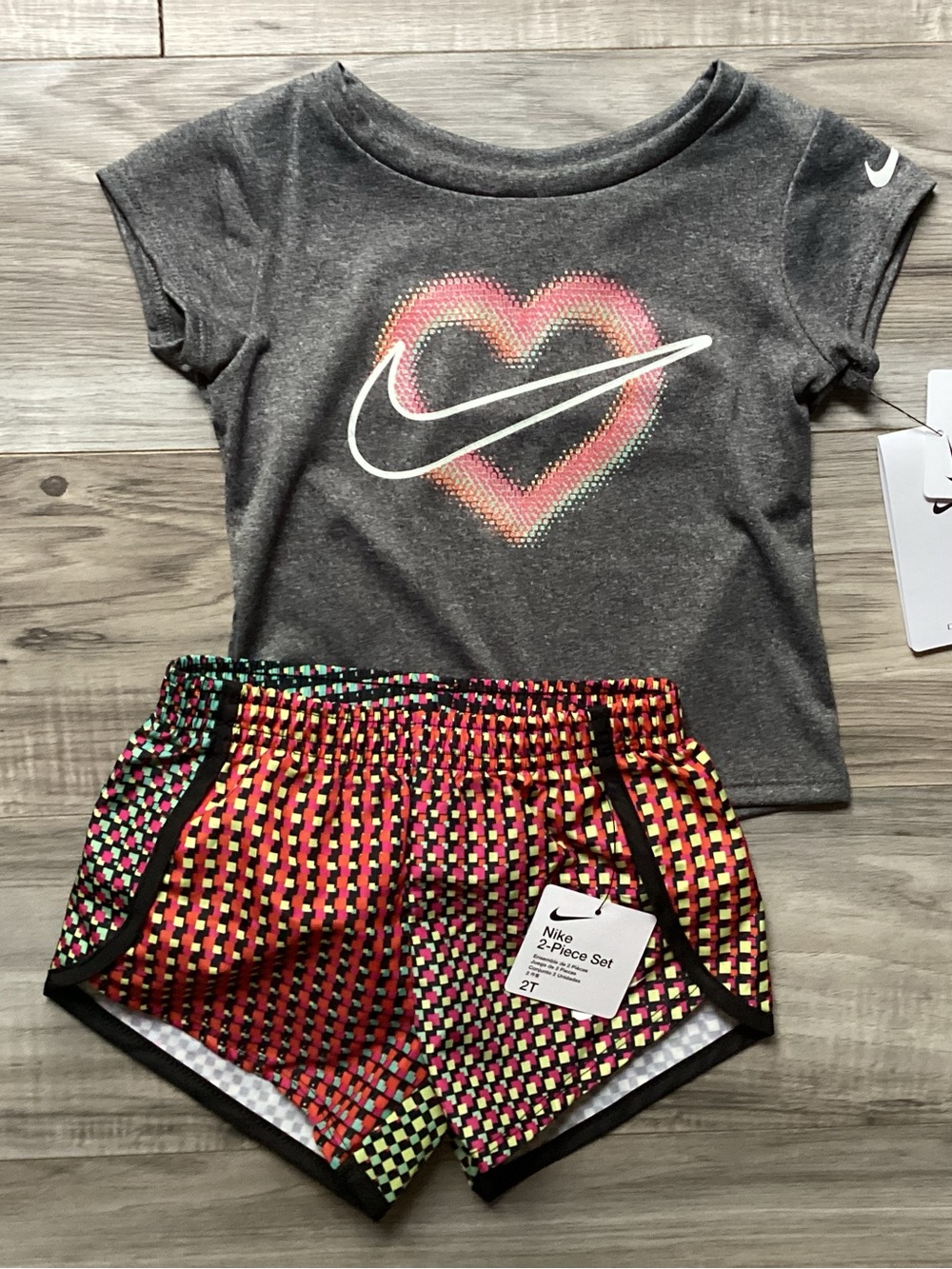 Nike DRIFIT toddler Girl Tee & Shorts Set size 2T(NWT) ~PRICE IS FIRM, NO OFFERS